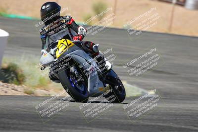 media/Jun-04-2022-WERA (Sat) [[b852bbbd55]]/Practice Races/7- WERA riders school/